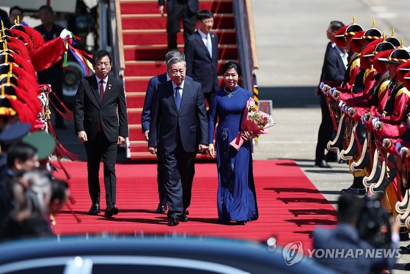 한·<b>베트남</b> 정상 <b>국빈만찬</b>…최태원·정의선·구광모·신동빈 참석