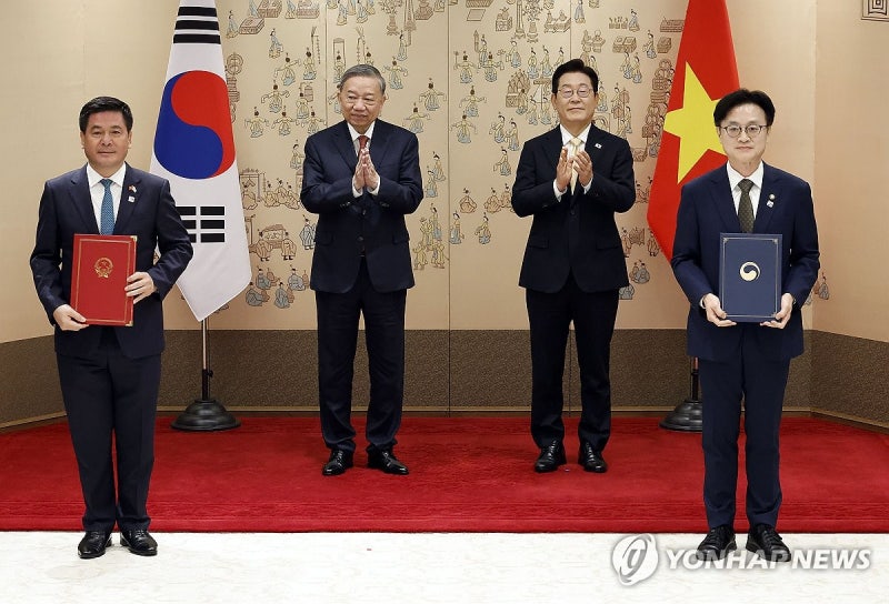한·<b>베트남</b>, 재생에너지 사업발굴·원전인력 양성 <b>협력</b>강화