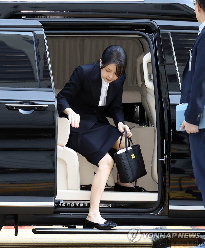 <b>김건희</b> 여사, <b>영장실질심사</b> 출석