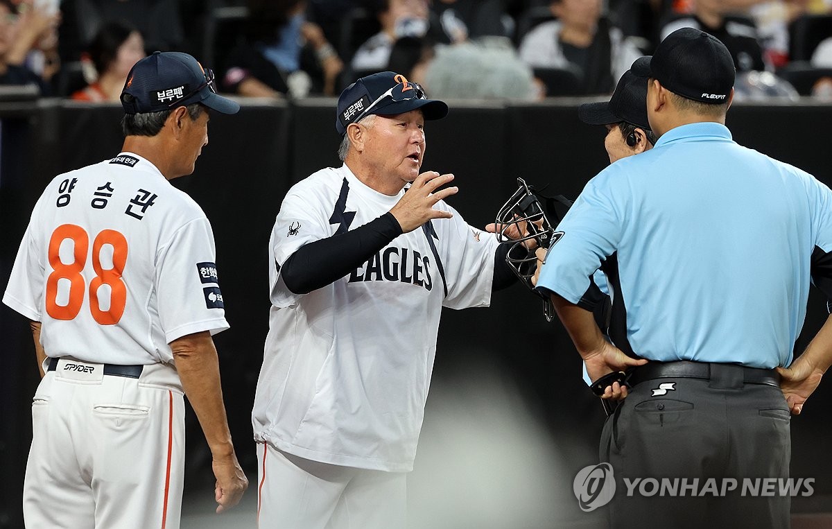 폰세 개막 15연승·최소경기 200K…<b>한화</b>, <b>롯데</b>에 2-0 승리