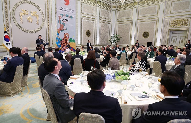 이재명 <b>대통령</b>, <b>주한외교단 만찬</b> 발언