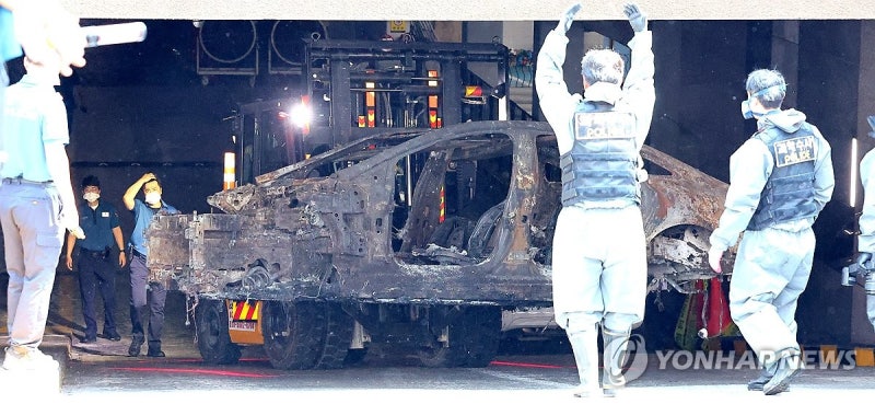 공정위, '<b>전기차</b> <b>화재</b> <b>배터리</b> 허위 광고' 벤츠코리아 제재 착수