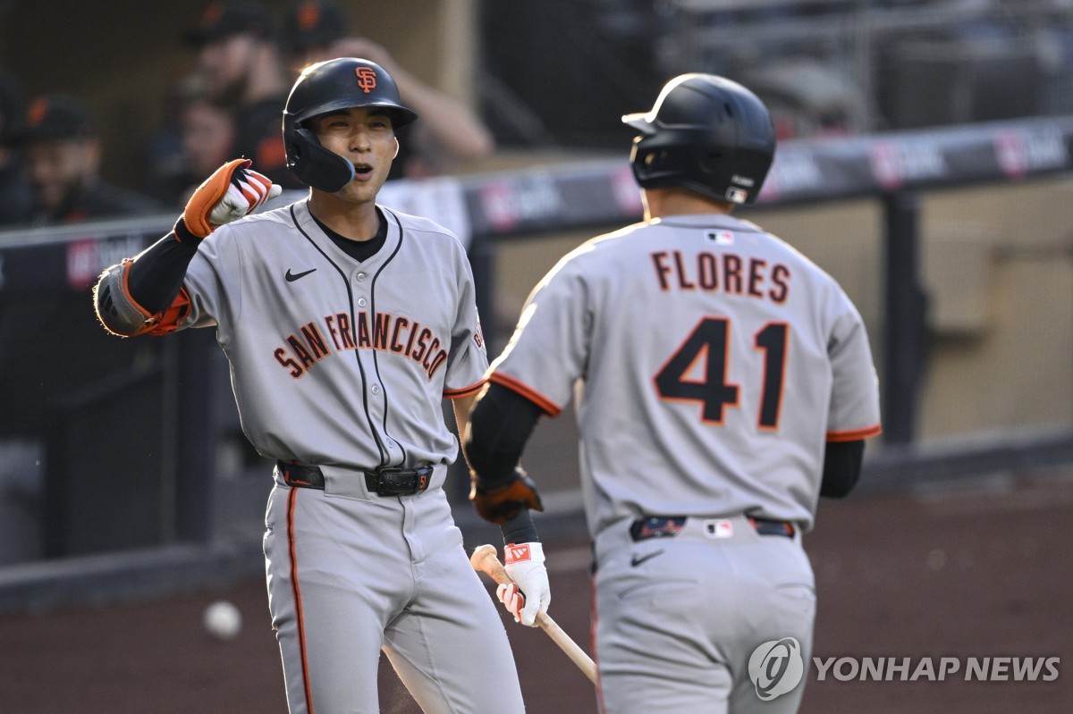 <b>이정후</b>, <b>7경기</b> 연속 <b>안타</b>…시즌 타율 0.260