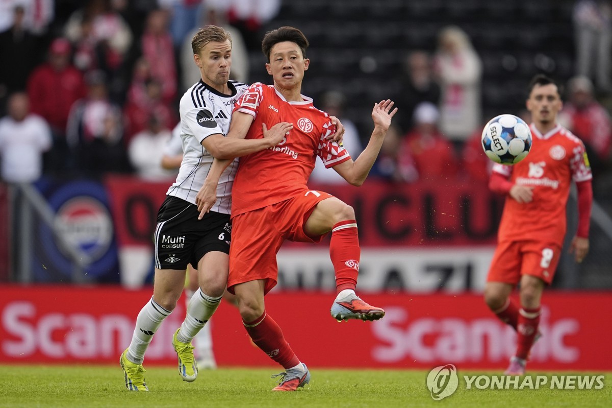 <b>오현규</b>, 9월 A매치 앞두고 득점포…<b>헹크</b>, UEL PO 1차전 5-1 대승