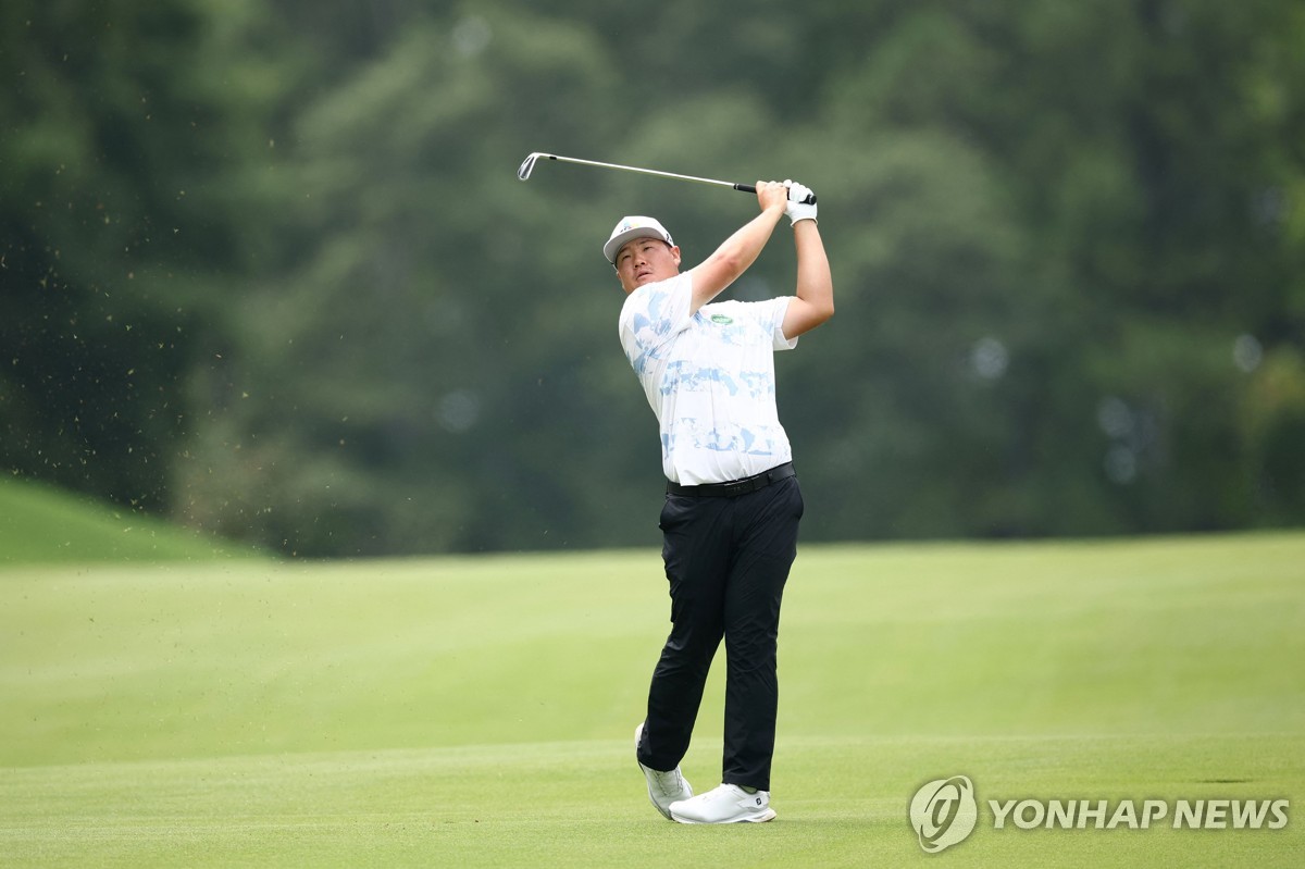 <b>임성재</b>, PGA 투어 <b>챔피언십</b> 1R 공동 17위…8위 그룹과 두 타 차