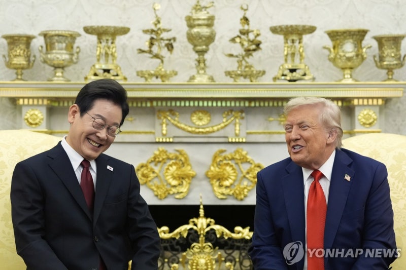 [한미정상<b>회담</b>] 美언론 "우려된 긴장 피했다…李<b>대통령</b> 노력 성과"