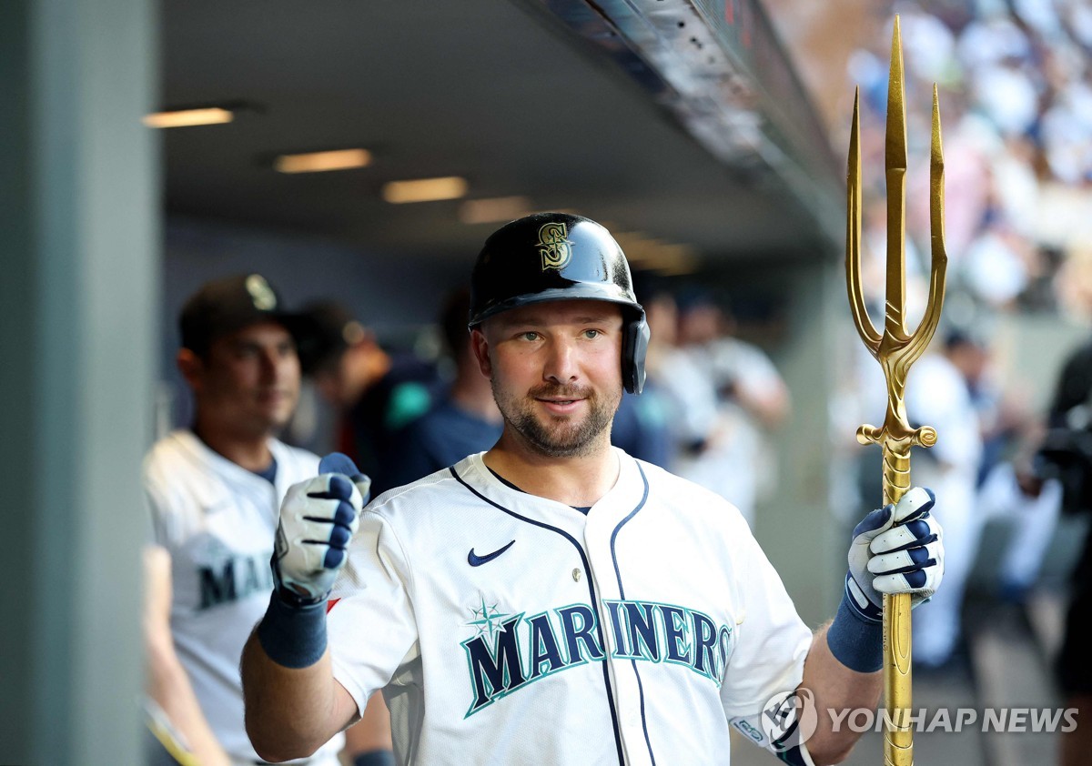 시애틀 <b>롤리</b>, MLB 포수 최초 단일시즌 <b>50홈런</b> 폭발