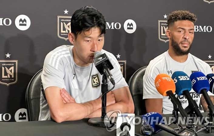LAFC <b>홈 데뷔전</b> 후 기자회견하는 <b>손흥민</b>