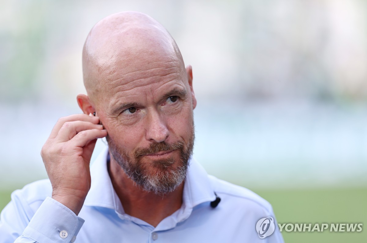 <b>레버쿠젠</b>, 공식전 3경기만에 <b>텐하흐</b> 감독 <b>경질</b>…"팀성공 불가능"
