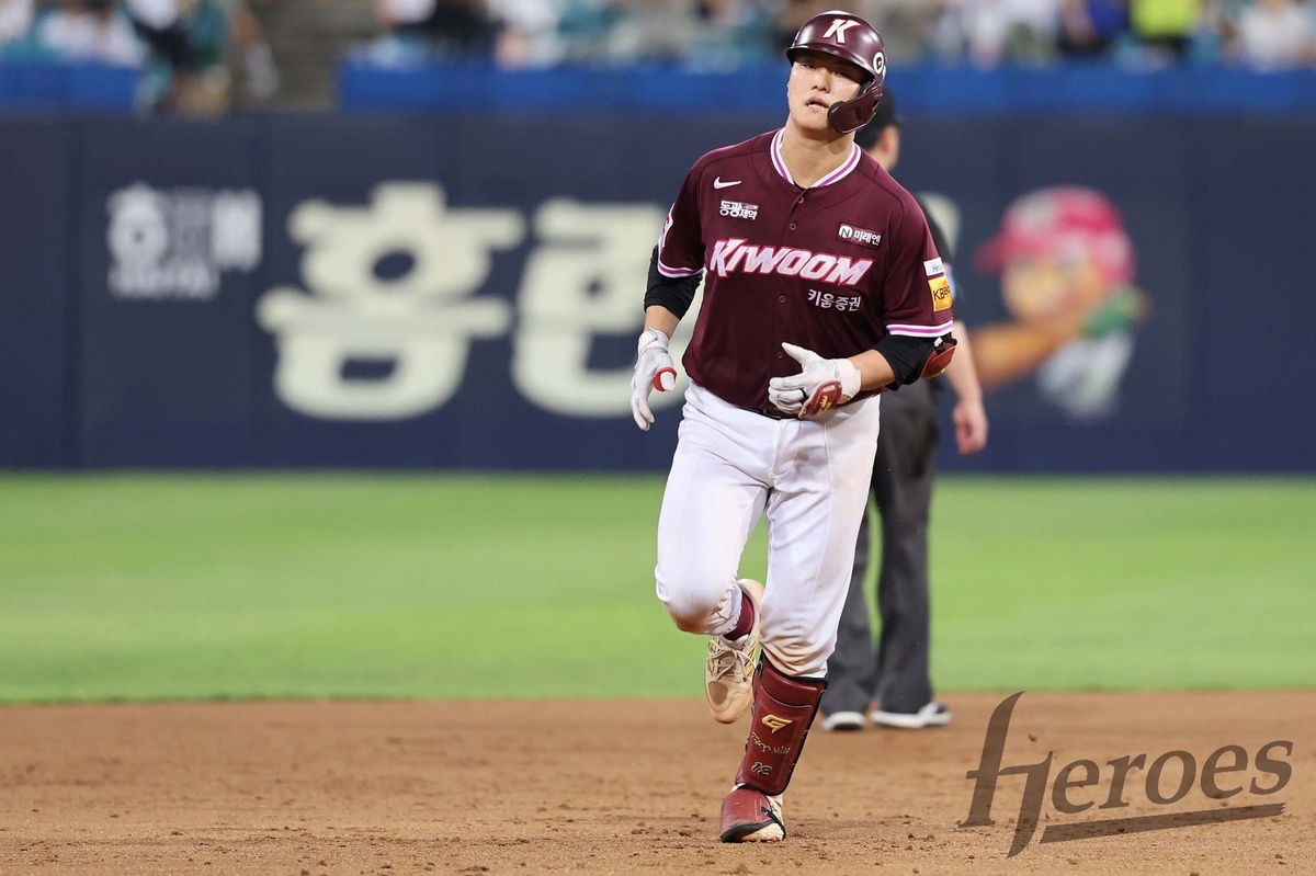 시즌 첫 <b>결승포</b> 날린 <b>키움</b> <b>김건희</b> "타구 잃어버렸는데, 갔다"