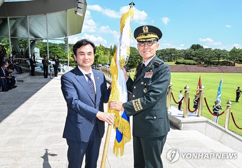 육·해·공군 신임 <b>참모총장 취임</b>…"軍 신뢰 회복" 한목소리