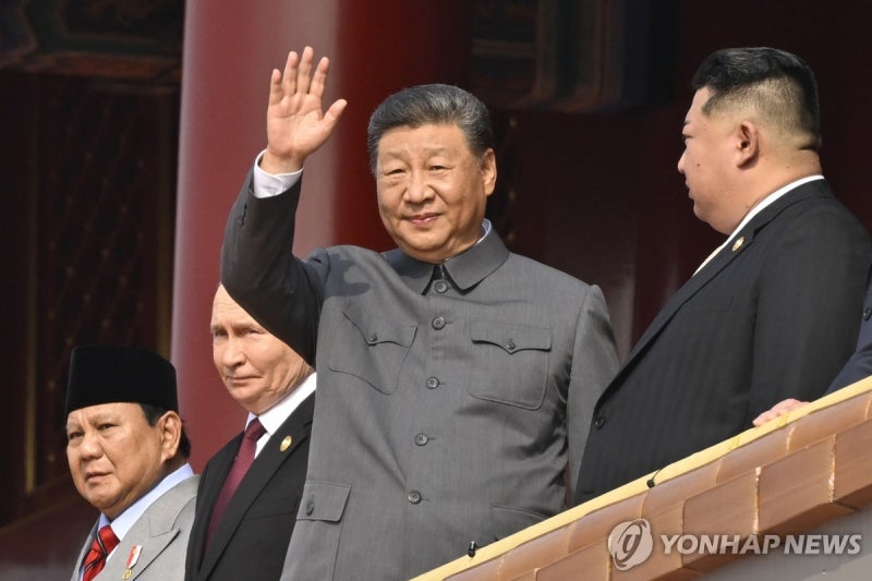 <b>시진핑</b>, 브릭스서도 '反美<b>메시지</b>'…"관세전쟁, 무역규칙 훼손"(종합)