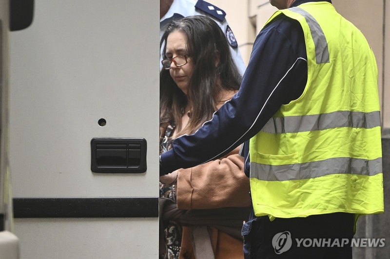 '<b>독버섯</b>으로 시부모 등 3명 살해' 호주 여성에 종신형 선고