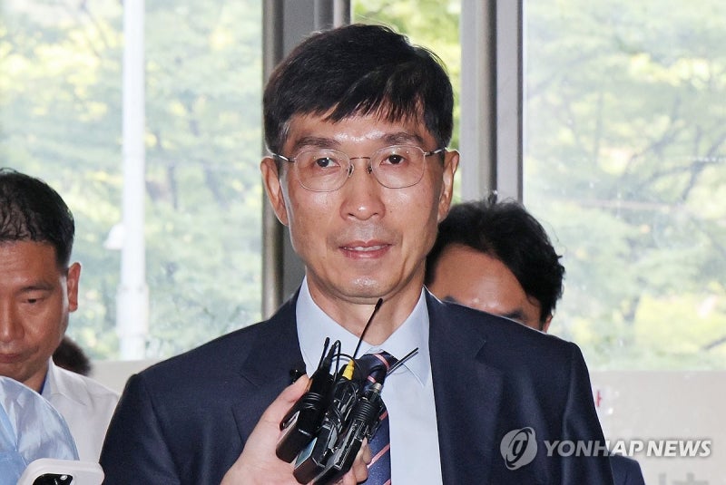 국방부, 해병특검 '키맨' <b>임기훈</b> 국방대 <b>총장 직무정지</b>