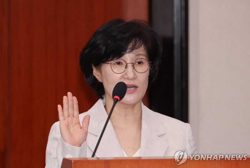 원민경 여가장관 "강한 <b>성평등가족부</b>로 거듭나겠다"