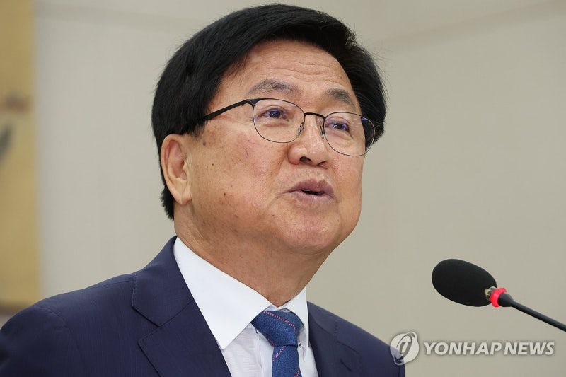 <b>최교진</b> 교육장관 후보자 인사<b>청문보고서</b> 與주도 <b>채택</b>…임명 수순