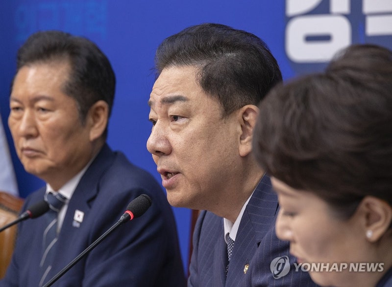 <b>특검법</b> 협상결렬 <b>후폭풍</b>…김병기, 정청래에 "공개 사과하라"