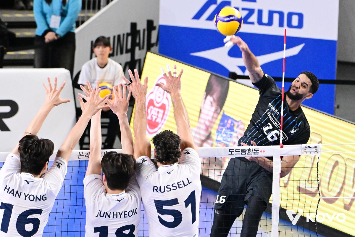 프로배구 컵대회에 외국인 선수 못 뛴다…<b>FIVB</b> '<b>출전 불가</b>' 권고