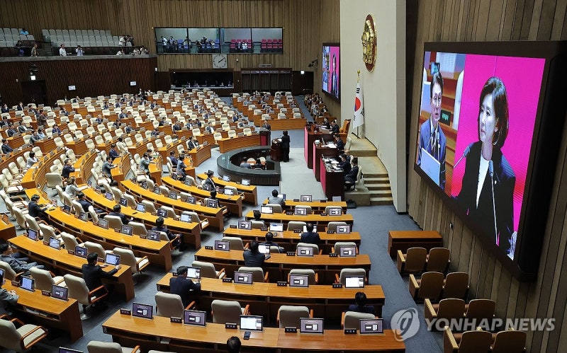 <b>충돌</b>로 막내린 <b>대정부질문</b>…"입법 독재"·"내란잔당이 발목"