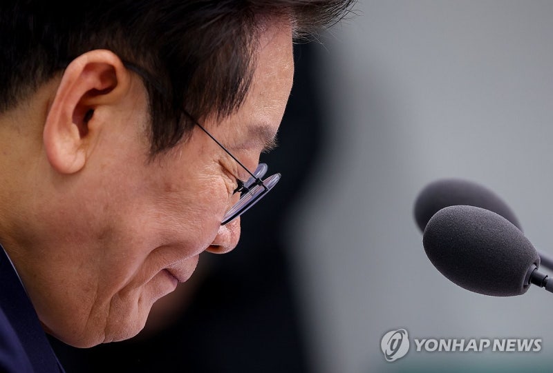 李<b>대통령</b> "美 <b>협상</b>안 동의했더라면 탄핵…美와 함께·中도 관리"(종합2보...