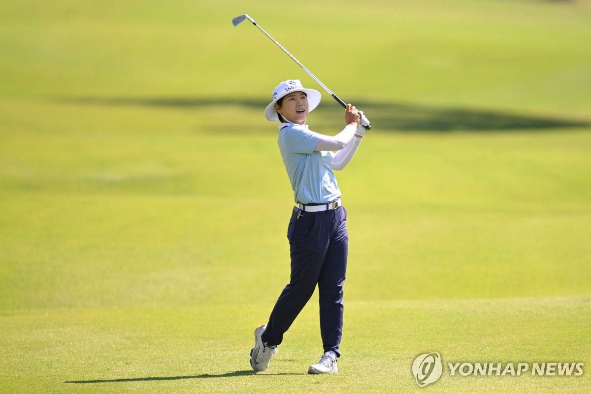 <b>이소미</b>, LPGA 투어 <b>아칸소 챔피언십</b> 1R 3위…선두와 1타 차
