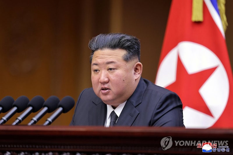 <b>김정은</b> "트럼프와 좋은 추억…<b>비핵화</b> 집념털면 美와 못만날 이유없어"