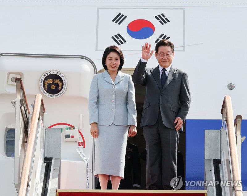 李<b>대통령</b>, <b>유엔총회 참석</b>차 뉴욕 향발…'3박 5일' 방미일정 스타트