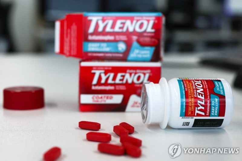 <b>트럼프</b> "임신중 <b>타이레놀</b>, 자폐위험 높여"…'검증안됐다' 반론도(종합)