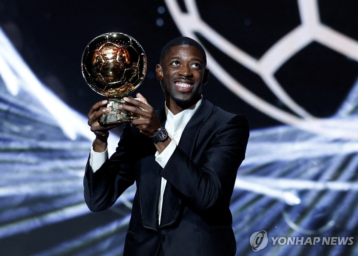 PSG <b>뎀벨레</b>, 유럽 최고의 별로 우뚝…2025 <b>발롱도르</b> <b>수상</b>