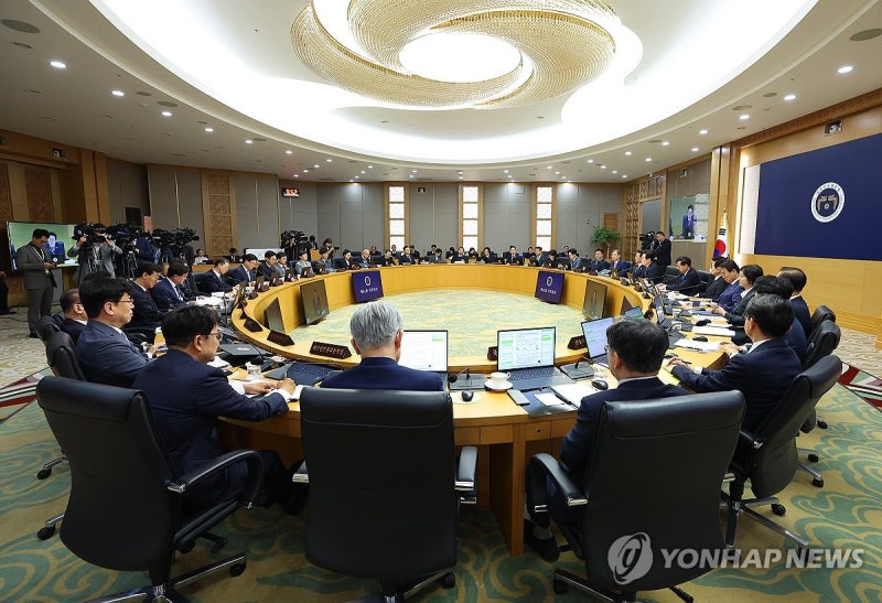 <b>대통령</b>실 "특활비 정보 역대 첫 공개…알권리·법원판결 존중"(종합)