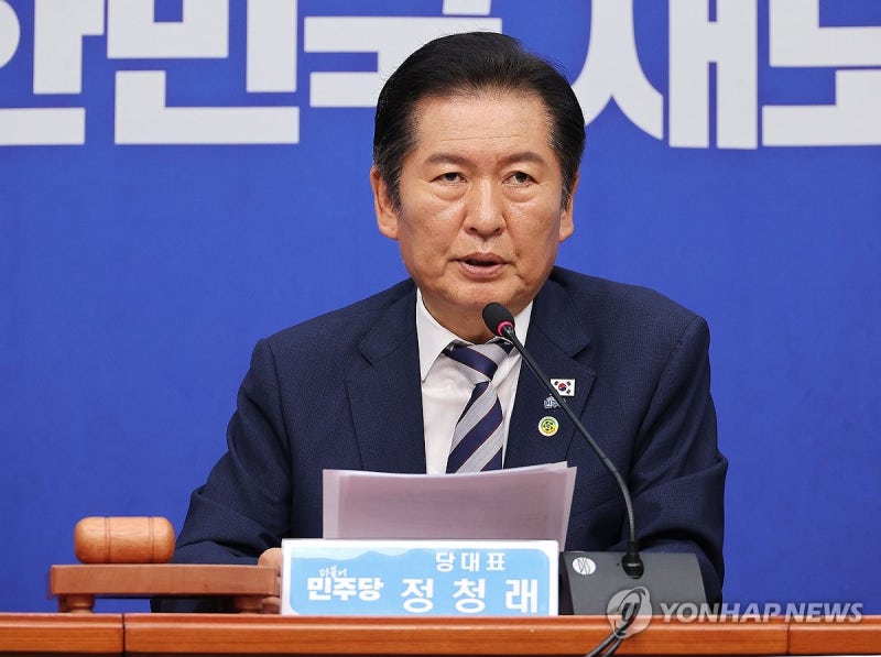 <b>정청래</b>, 부산서 예산정책협의회…부산국제<b>영화</b>제 방문도