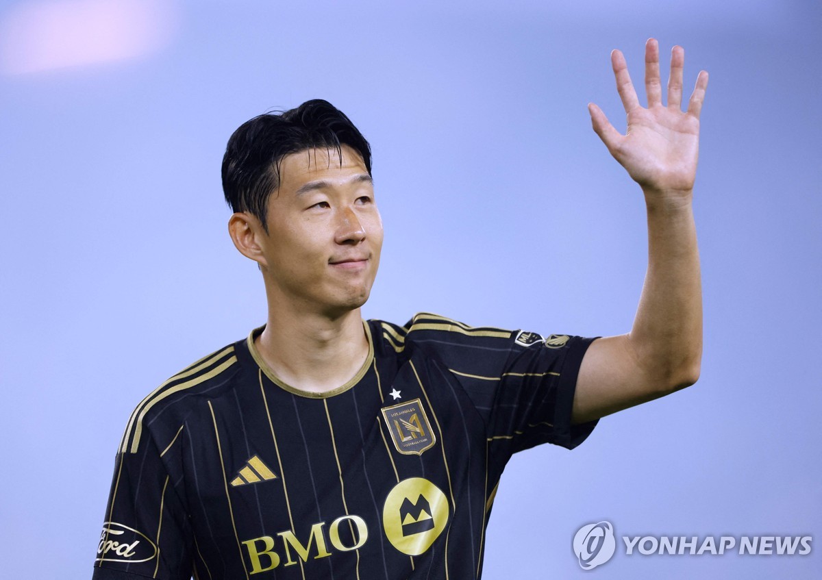 <b>손흥민</b>, 정상빈과 '<b>코리안 더비</b>'서 시즌 7호골…4경기 연속 <b>득점</b>