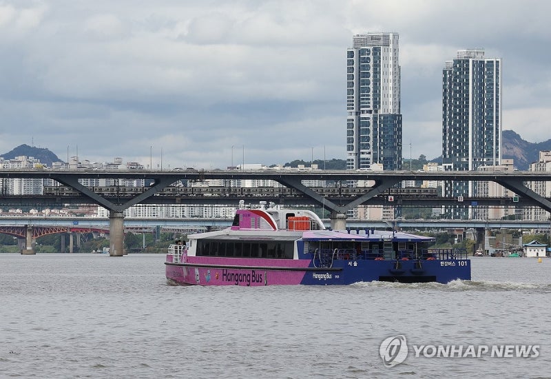 오세훈, <b>한강버스 운항중단</b>에 "시민 여러분께 송구"(종합)