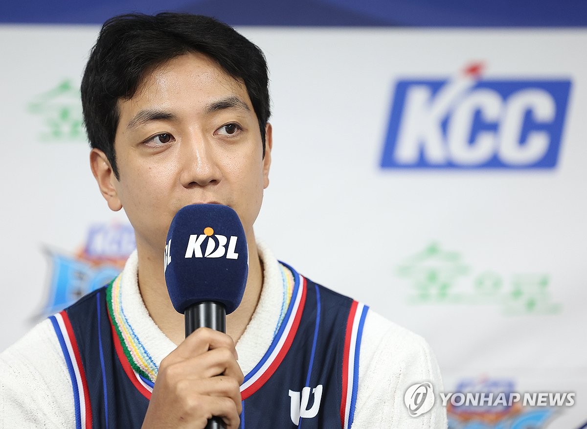 '종아리 <b>부상</b>' KCC <b>허훈</b>, 개막전 출전 불발…2주 더 결장 예상