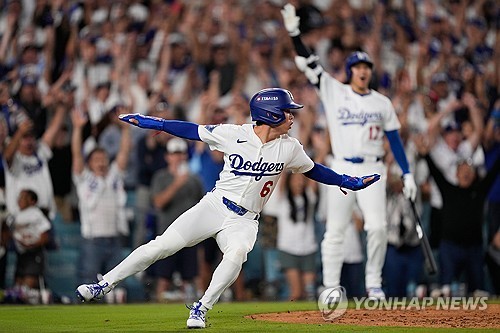 <b>김혜성</b>, 연장 11회 끝내기 <b>득점</b>…다저스, 2년 연속 NLCS 진출(종합)
