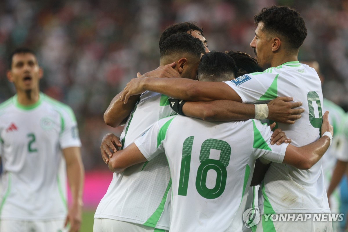 <b>알제리</b>, 12년 만에 <b>월드컵</b> 본선 <b>진출</b>…북중미행 확정