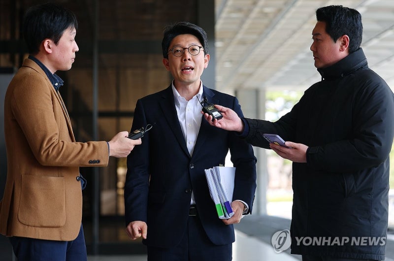 <b>오세훈</b>측 "與, <b>특검</b>을 지방선거 도구로 활용…허위사실 되풀이"