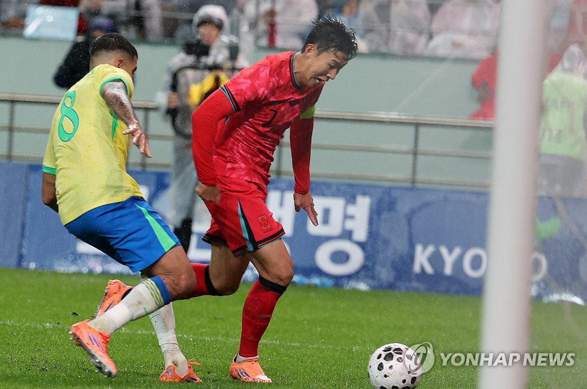 수비 안정화·<b>포트2</b> 수성…많은 게 걸린 <b>홍명보호</b> 파라과이전