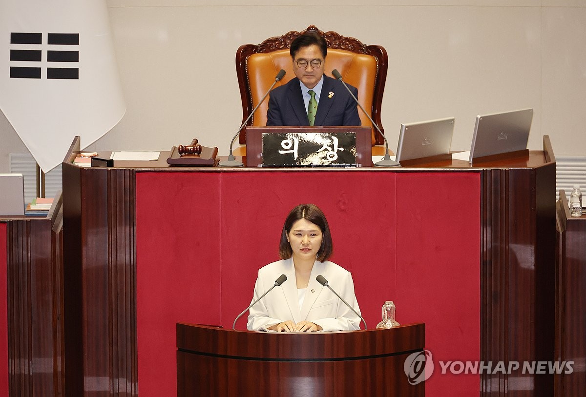 <b>골프장 캐디</b> 10명 중 8명 <b>성희롱 피해</b> 경험…폭력 <b>피해</b>도 13%