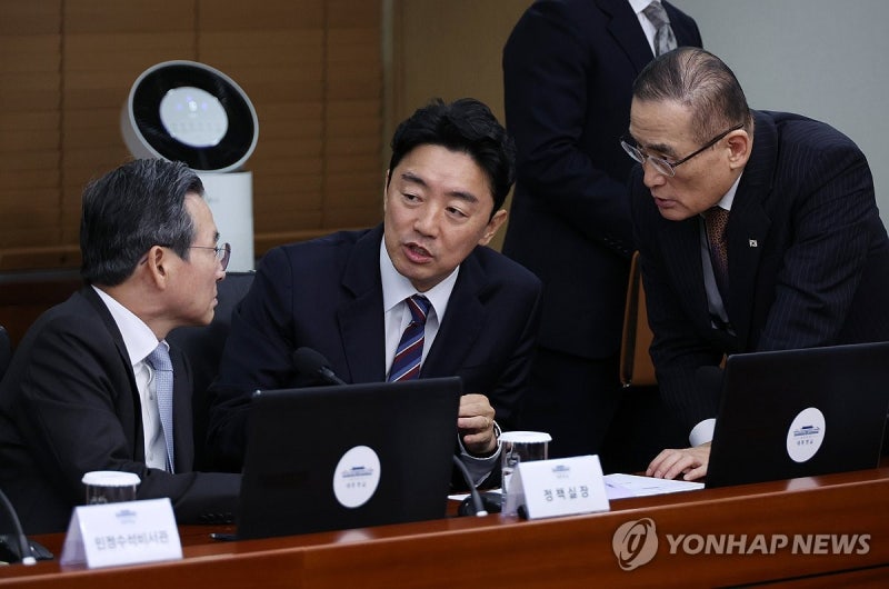 [속보] 대통령실, '<b>캄보디아 감금 사태</b>' 관련 수사 인력 급파 검토