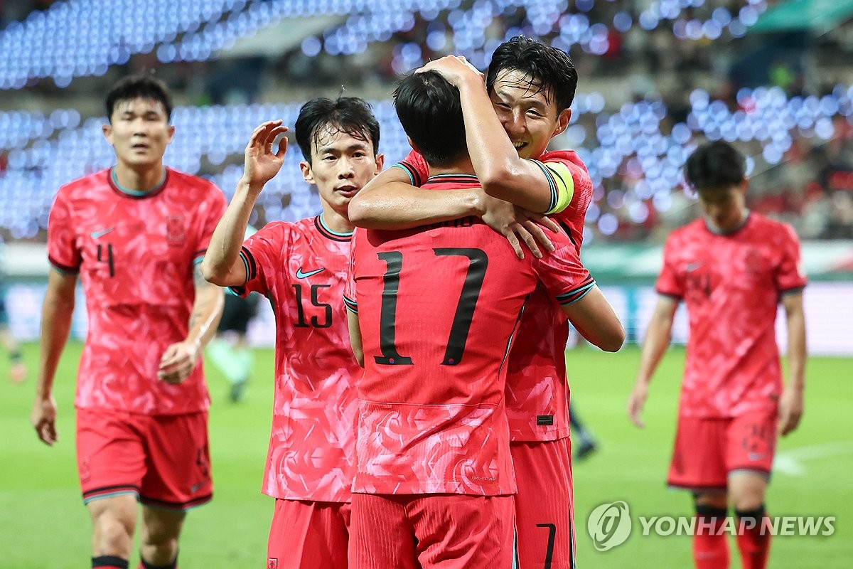 <b>엄지성</b>·오현규 쾅!쾅!…홍명보호, 파라과이에 2-0 완승(종합)