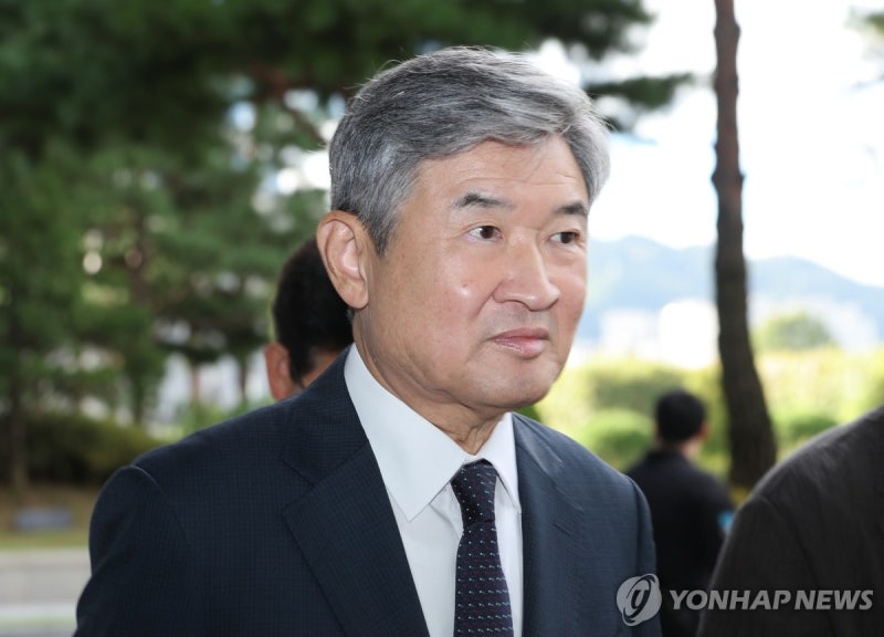 '직무유기·정치중립 위반' <b>조태용</b> 前국정원장 <b>내란특검 출석</b>