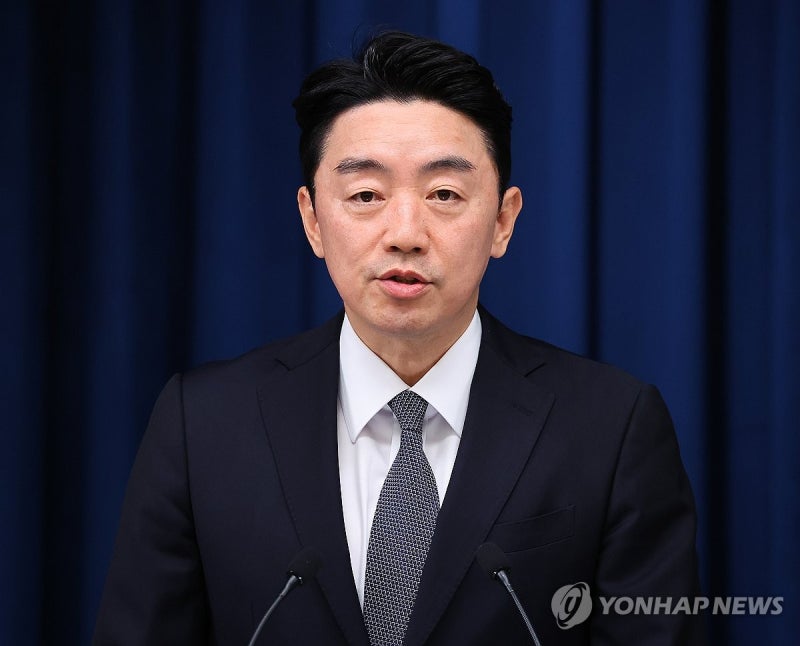 李대통령, <b>강훈식</b> '<b>전략경제협력</b> <b>특사</b>' 임명…내주 유럽 방문