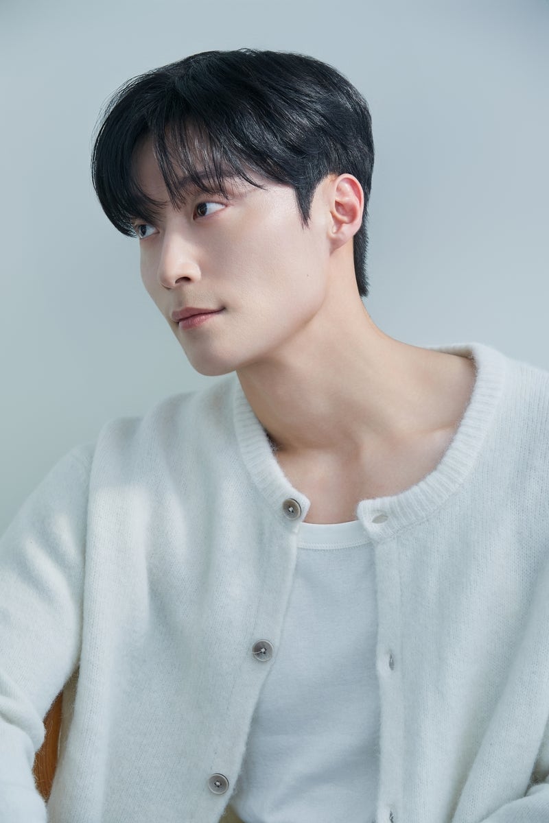 '<b>백번의 추억</b>' <b>허남준</b> "첫 주연에 긴장…작품 넓게 보려 노력"