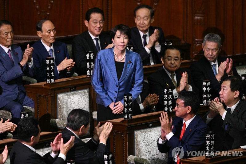 日<b>다카이치</b>, <b>총리</b>로 선출…중의원 1차투표서 과반 득표