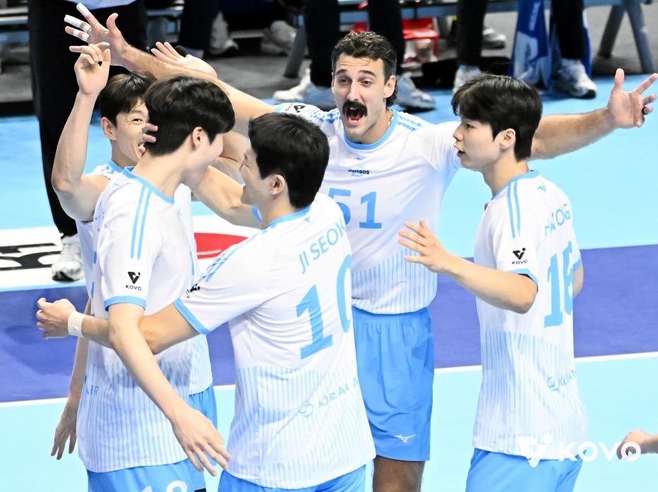 대한항공, 홈 개막전서 한전에 3-1 승리…<b>정지석 23득점</b>