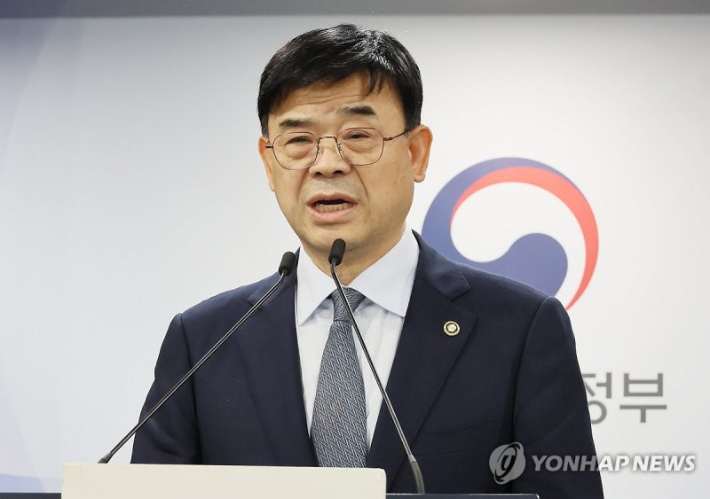 박지원 "<b>이상경</b> '부동산 발언' 국민 염장 질러…<b>사퇴</b>해야"