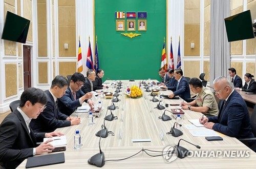 &#20250;議の&#27096;子（外交部提供）＝（聯合ニュ&#12540;ス）≪&#36578;載&#12539;&#36578;用禁止≫