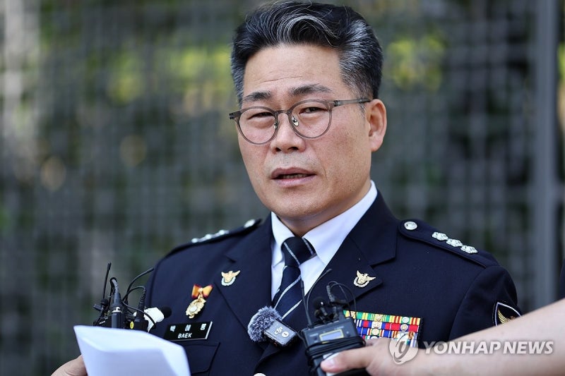 <b>백해룡</b> 경정 "수감자 불러 <b>진술 비틀기</b>는 <b>검찰</b> 고질병…자충수"