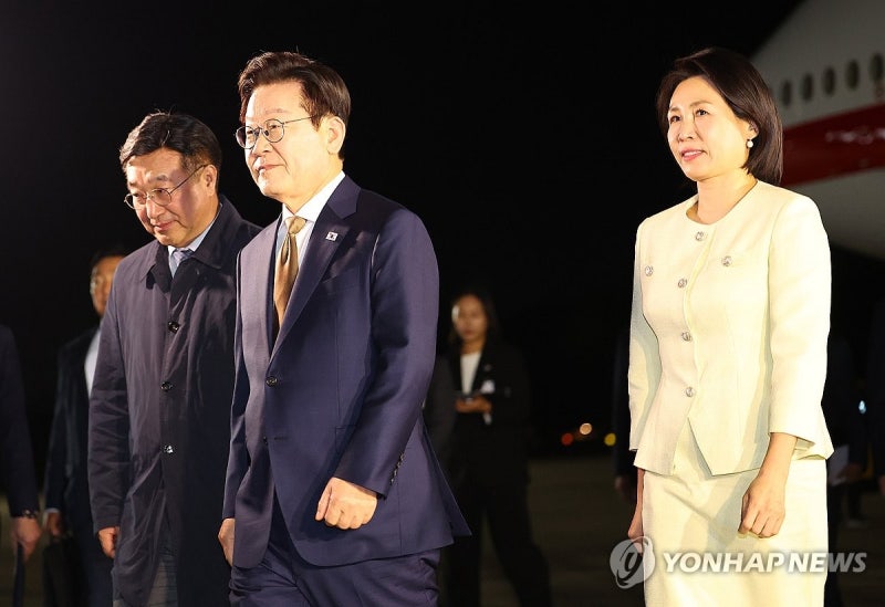 [<b>경주APEC</b>] 李대통령, <b>경주</b>로 이동…내일 한미<b>정상회담</b> 촉각